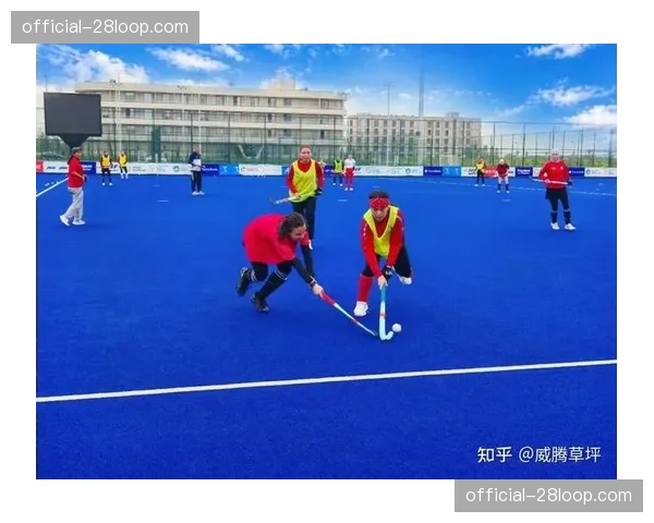 联合国难民署与FIH合作：曲棍球项目帮助万名难民儿童融入新环境